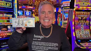 Người dùng Việt Nam trải nghiệm Live Casino 79kng trên điện thoại di động